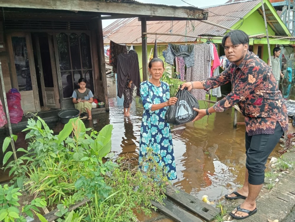 Penyerahan Bantuan Sembako