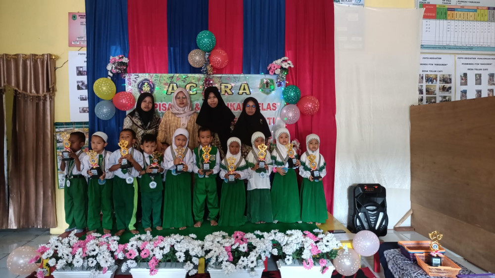 Acara Kenaikan Kelas PAUD Desa